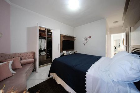 Casa à venda com 125m², 3 quartos e 2 vagasSuíte