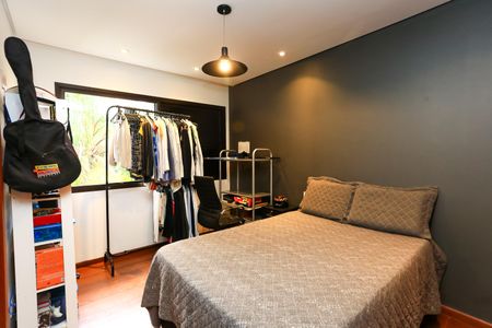 Apartamento à venda com 240m², 4 quartos e 4 vagas Apartamento à venda com 240m², 4 quartos e 4 vagasQuarto 1