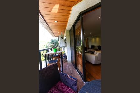 Varanda de apartamento à venda com 4 quartos, 240m² em Vila Andrade, São Paulo