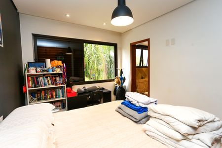 Apartamento à venda com 240m², 4 quartos e 4 vagas Apartamento à venda com 240m², 4 quartos e 4 vagasQuarto 2