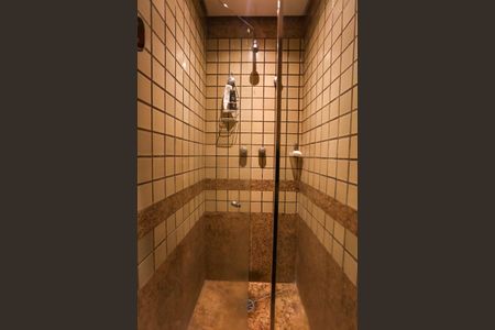 Apartamento à venda com 240m², 4 quartos e 4 vagas Apartamento à venda com 240m², 4 quartos e 4 vagasBanheiro do Quarto 1