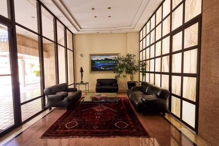 Apartamento à venda com 240m², 4 quartos e 4 vagas Apartamento à venda com 240m², 4 quartos e 4 vagasÁrea comum