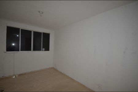 Sala de apartamento para alugar com 2 quartos, 45m² em Paciência, Rio de Janeiro