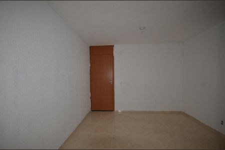 Sala de apartamento para alugar com 2 quartos, 45m² em Paciência, Rio de Janeiro