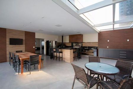 Apartamento para alugar com 187m², 3 quartos e 4 vagas Apartamento para alugar com 187m², 3 quartos e 4 vagasÁrea comum - Churrasqueira