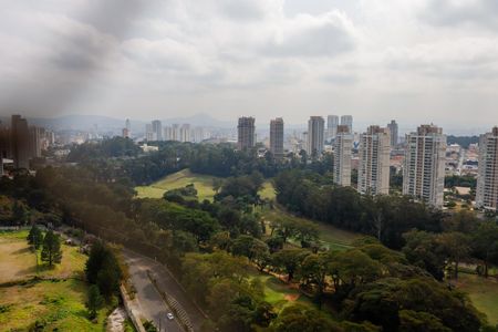 Apartamento para alugar com 187m², 3 quartos e 4 vagas Apartamento para alugar com 187m², 3 quartos e 4 vagasVista da Sacada