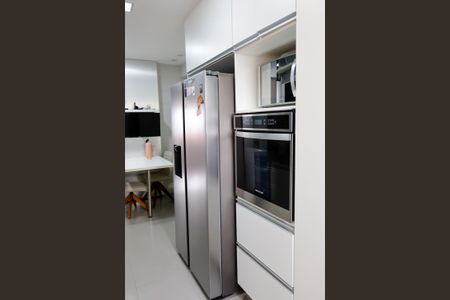 Apartamento para alugar com 187m², 3 quartos e 4 vagas Apartamento para alugar com 187m², 3 quartos e 4 vagasCozinha