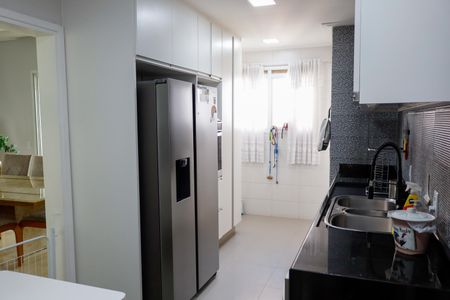 Apartamento para alugar com 187m², 3 quartos e 4 vagas Apartamento para alugar com 187m², 3 quartos e 4 vagasCozinha