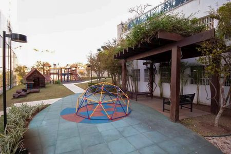 Apartamento para alugar com 187m², 3 quartos e 4 vagas Apartamento para alugar com 187m², 3 quartos e 4 vagasÁrea comum - Playground