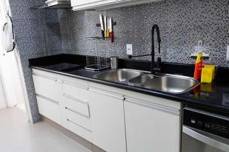 Apartamento para alugar com 187m², 3 quartos e 4 vagas Apartamento para alugar com 187m², 3 quartos e 4 vagasCozinha