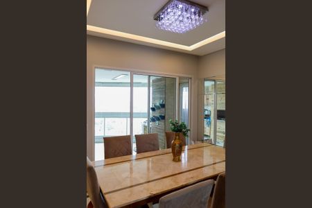 Apartamento para alugar com 187m², 3 quartos e 4 vagas Apartamento para alugar com 187m², 3 quartos e 4 vagasSala de Jantar