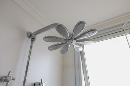 Apartamento para alugar com 187m², 3 quartos e 4 vagas Apartamento para alugar com 187m², 3 quartos e 4 vagasBanheiro da Suíte 1