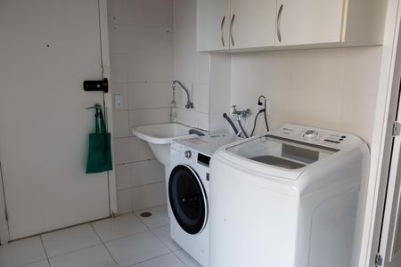 Apartamento para alugar com 187m², 3 quartos e 4 vagas Apartamento para alugar com 187m², 3 quartos e 4 vagasÁrea de Serviço