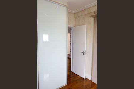 Apartamento para alugar com 187m², 3 quartos e 4 vagas Apartamento para alugar com 187m², 3 quartos e 4 vagasSuíte 3