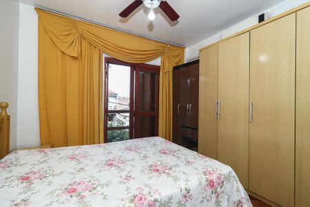 Casa à venda com 140m², 3 quartos e 3 vagasSuíte