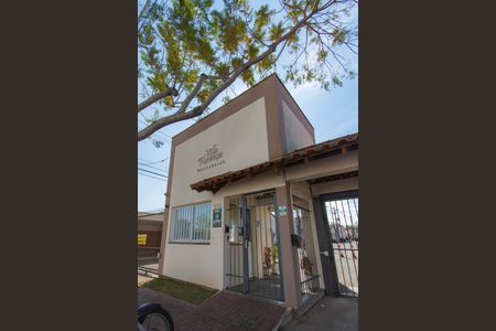 Casa de condomínio à venda com 110m², 3 quartos e 2 vagasFachada