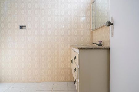 Casa à venda com 124m², 3 quartos e 2 vagasBanheiro