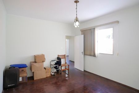 Casa à venda com 124m², 3 quartos e 2 vagasSuíte