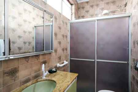 Casa à venda com 124m², 3 quartos e 2 vagasBanheiro da suíte