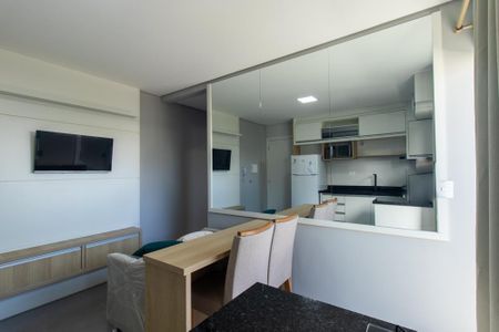 Sala de apartamento para alugar com 1 quarto, 34m² em Cajuru, Curitiba