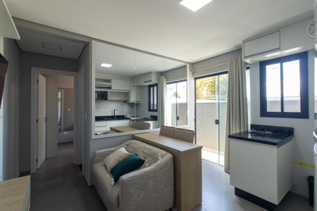 Sala de apartamento para alugar com 1 quarto, 34m² em Cajuru, Curitiba