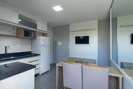 Sala de apartamento para alugar com 1 quarto, 34m² em Cajuru, Curitiba
