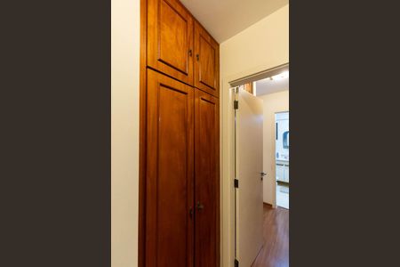 Apartamento à venda com 127m², 3 quartos e 2 vagasCorredor