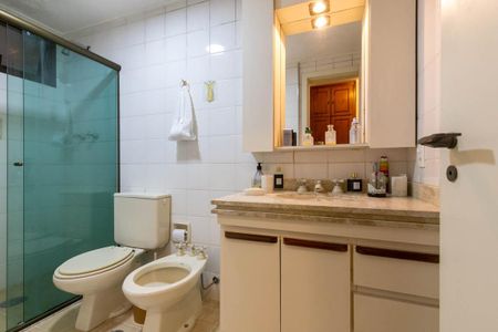 Apartamento à venda com 127m², 3 quartos e 2 vagasBanheiro Social