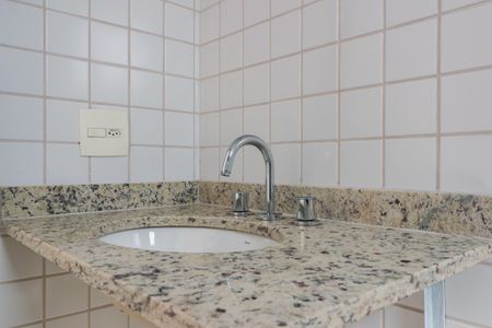 Apartamento à venda com 340m², 4 quartos e 4 vagasBanheiro da Suíte 2