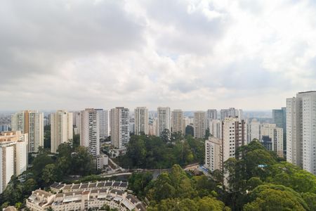 Apartamento à venda com 340m², 4 quartos e 4 vagasVista da Suíte 2