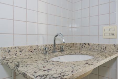 Apartamento à venda com 340m², 4 quartos e 4 vagasBanheiro da Suíte 3