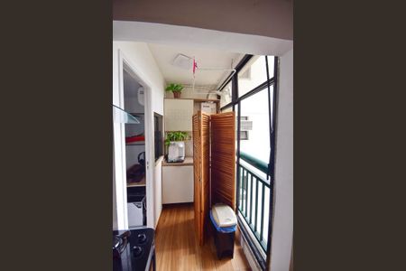 Apartamento à venda com 92m², 3 quartos e 1 vagaÁrea de Serviço