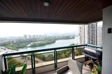 Apartamento à venda com 92m², 3 quartos e 1 vagaVaranda