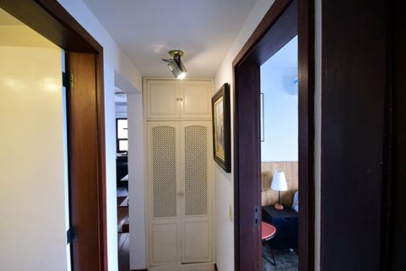 Apartamento à venda com 92m², 3 quartos e 1 vagaCorredor