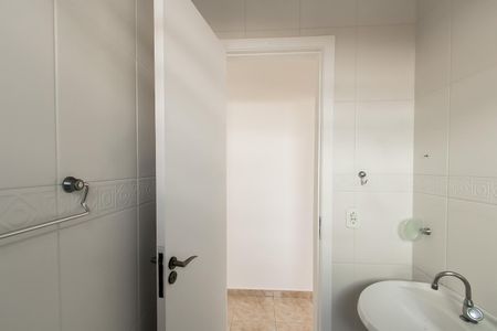 Casa à venda com 118m², 3 quartos e 2 vagas Casa à venda com 118m², 3 quartos e 2 vagasBanheiro Social