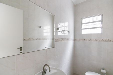 Casa à venda com 118m², 3 quartos e 2 vagas Casa à venda com 118m², 3 quartos e 2 vagasLavabo