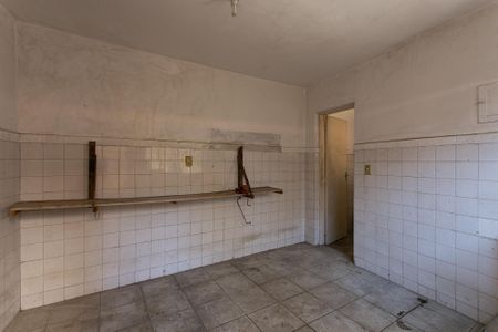 Casa à venda com 200m², 4 quartos e 1 vaga Casa à venda com 200m², 4 quartos e 1 vagaCasa 3 - Cozinha