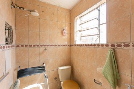 Casa à venda com 200m², 4 quartos e 1 vaga Casa à venda com 200m², 4 quartos e 1 vagaCasa 1 - Banheiro