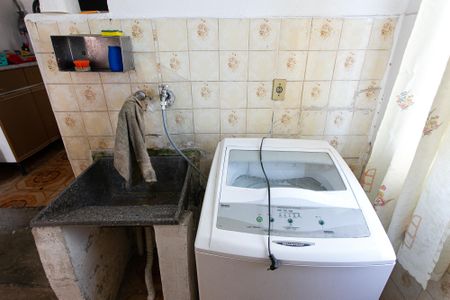 Casa à venda com 200m², 4 quartos e 1 vaga Casa à venda com 200m², 4 quartos e 1 vagaCasa 1 - Área de Serviço