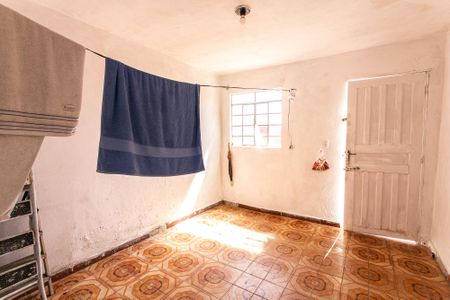 Casa à venda com 200m², 4 quartos e 1 vaga Casa à venda com 200m², 4 quartos e 1 vagaCasa 1 - Área de Serviço