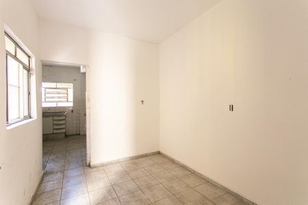 Casa à venda com 200m², 4 quartos e 1 vaga Casa à venda com 200m², 4 quartos e 1 vagaCasa 2 - Sala