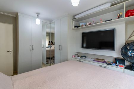 Apartamento à venda com 137m², 4 quartos e 2 vagas Apartamento à venda com 137m², 4 quartos e 2 vagasSuíte