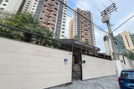 Apartamento à venda com 135m², 3 quartos e 2 vagasFachada + plaquinha