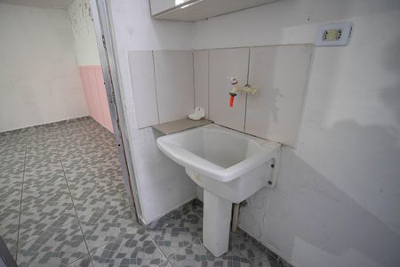 Área de serviço  de casa para alugar com 2 quartos, 120m² em Taboão, Diadema