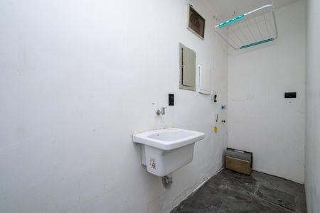 Casa para alugar com 293m², 3 quartos e 2 vagas Casa para alugar com 293m², 3 quartos e 2 vagasÁrea de Serviço