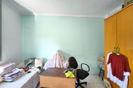 Casa à venda com 200m², 2 quartos e 4 vagasQuarto 