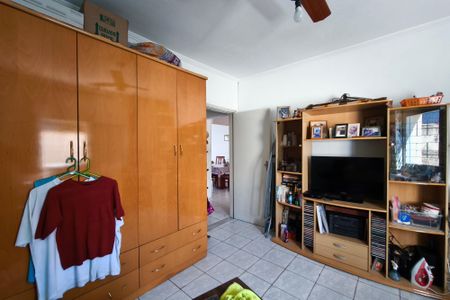 Casa à venda com 200m², 2 quartos e 4 vagasQuarto 