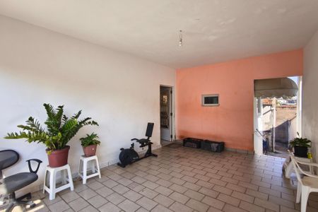 Casa à venda com 200m², 2 quartos e 4 vagasGaragem
