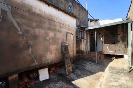 Casa à venda com 200m², 2 quartos e 4 vagasQuintal