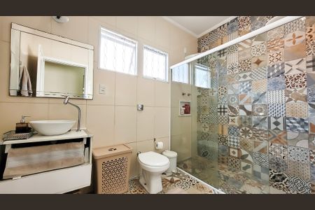 Casa à venda com 278m², 3 quartos e 3 vagas Casa à venda com 278m², 3 quartos e 3 vagasBanheiro Social